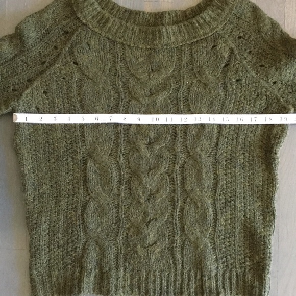 LOFT Cable Knit Exposed Seams 3/4 Sleeve Pullover Sweater, size Medium ❤️ - Picture 10 of 13